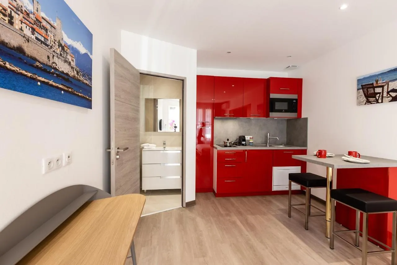 Appartements French Riviera Confidential Centre Ville Juan Les Pins Proche Des Plages 0*, Juan-les-Pins Frankrike