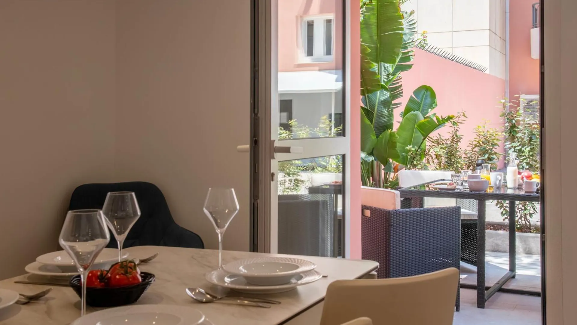 Appartements French Riviera Confidential Centre Ville Juan les Pins proche des plages Juan-les-Pins